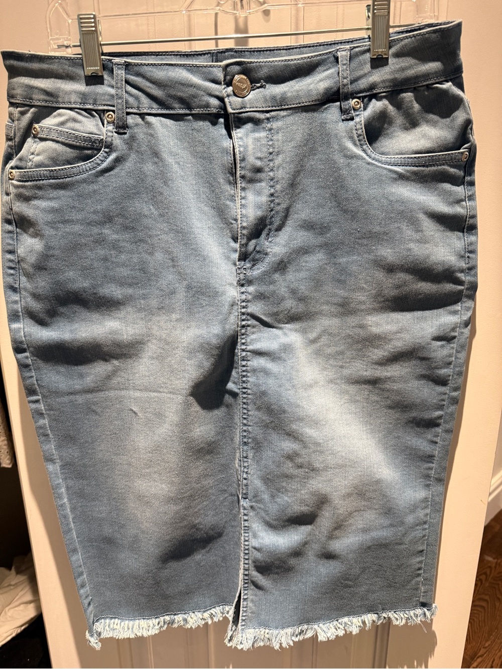 Light Blue Women’s  Denim Midi Skirt Jeans - Casual Frayed Hem